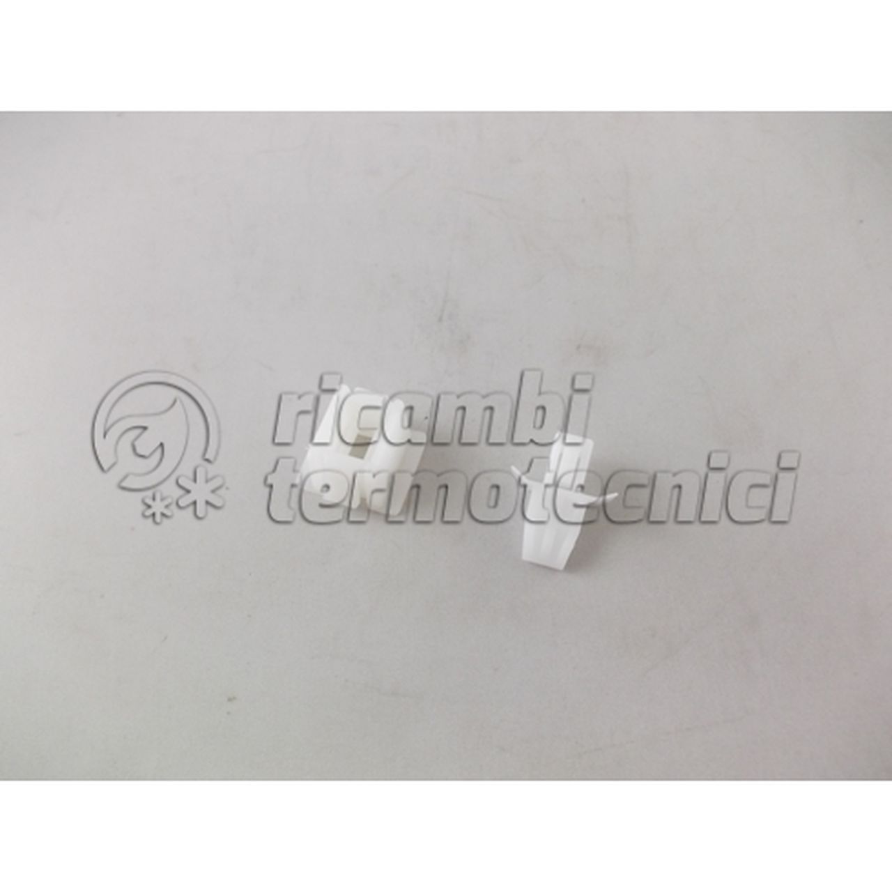 VAILLANT KIT DI MONTAGGIO RIVESTIMENTO, KIT DI 10
